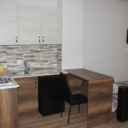 Lali'S Apartment Tbilisi ภายนอก รูปภาพ