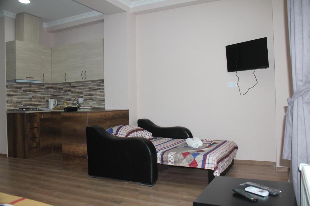 Lali'S Apartment Tbilisi ภายนอก รูปภาพ