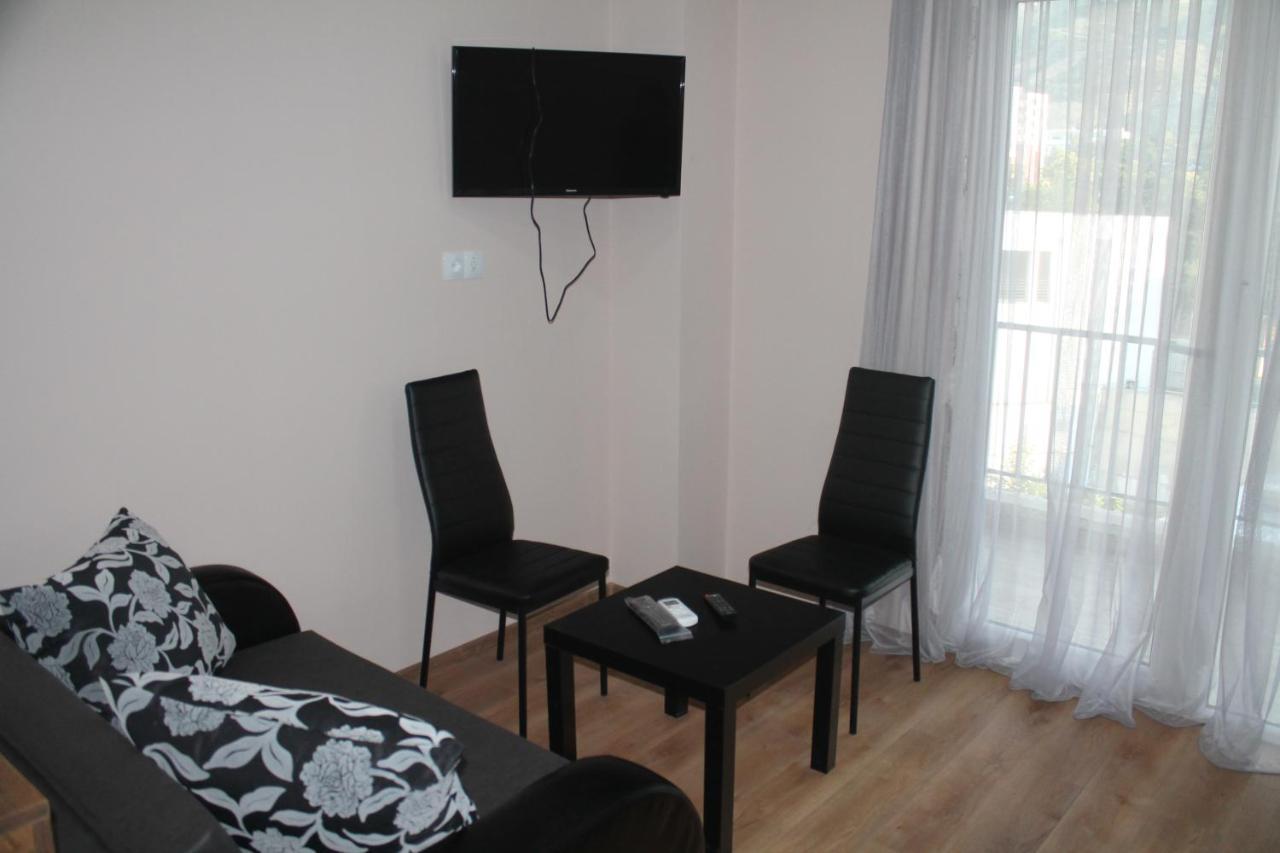 Lali'S Apartment Tbilisi ภายนอก รูปภาพ