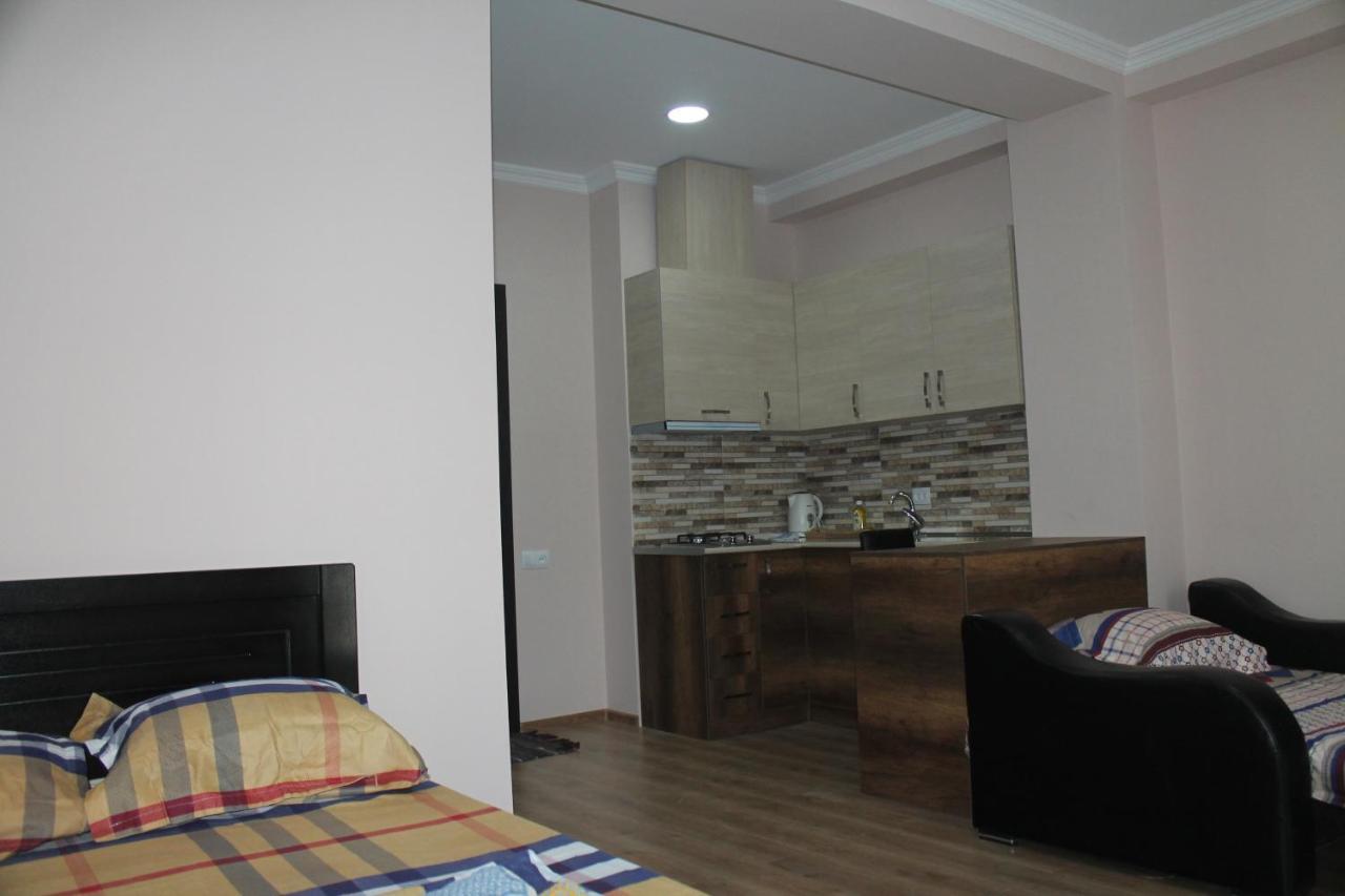 Lali'S Apartment Tbilisi ภายนอก รูปภาพ