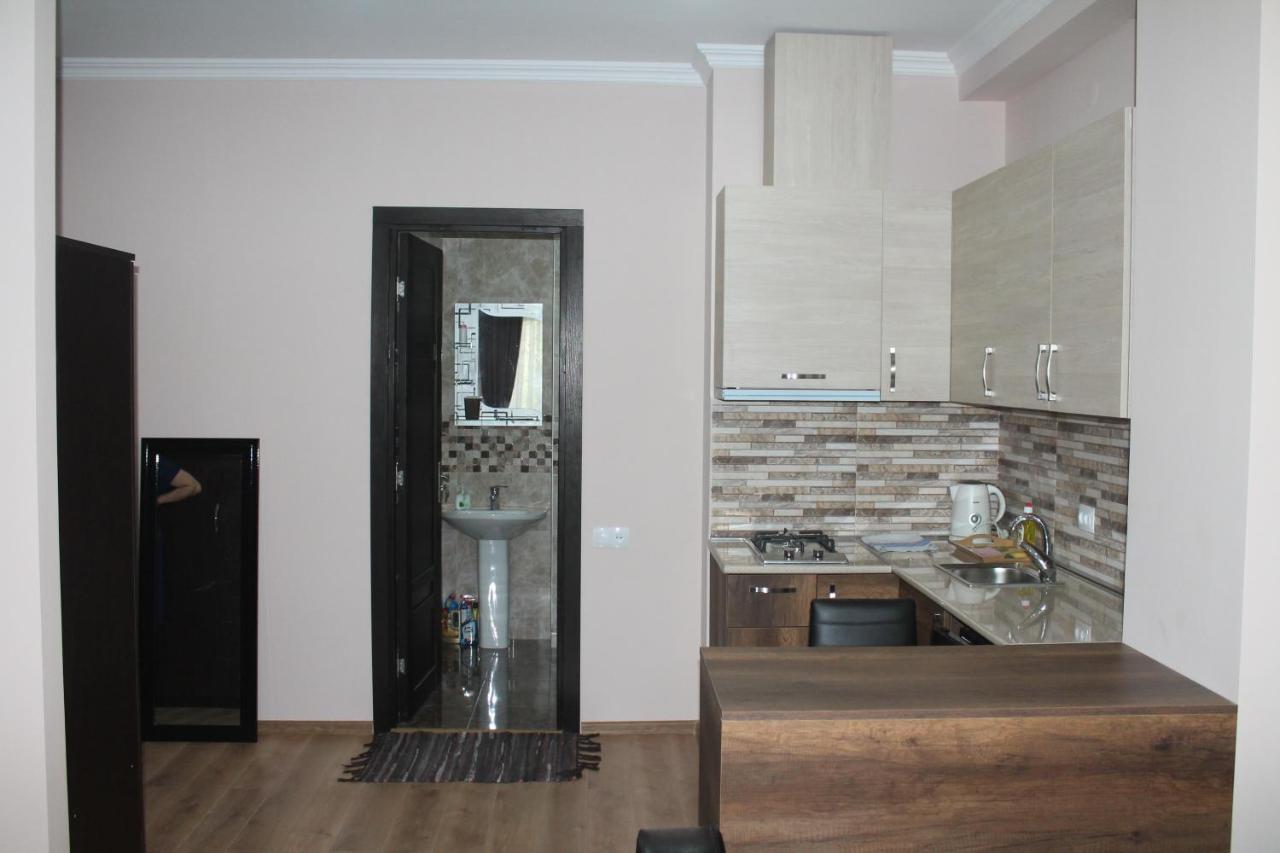 Lali'S Apartment Tbilisi ภายนอก รูปภาพ
